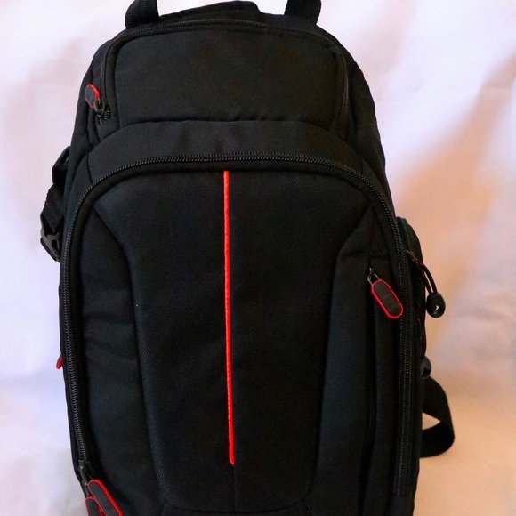 case logic sling camera bag